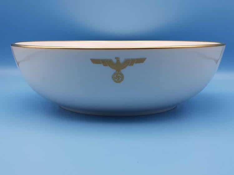 Nymphenburg Porcelain Large Serving Bowl from Adolf Hitler`s personal Formal Tableware at the Deutscher Hof - Image 8