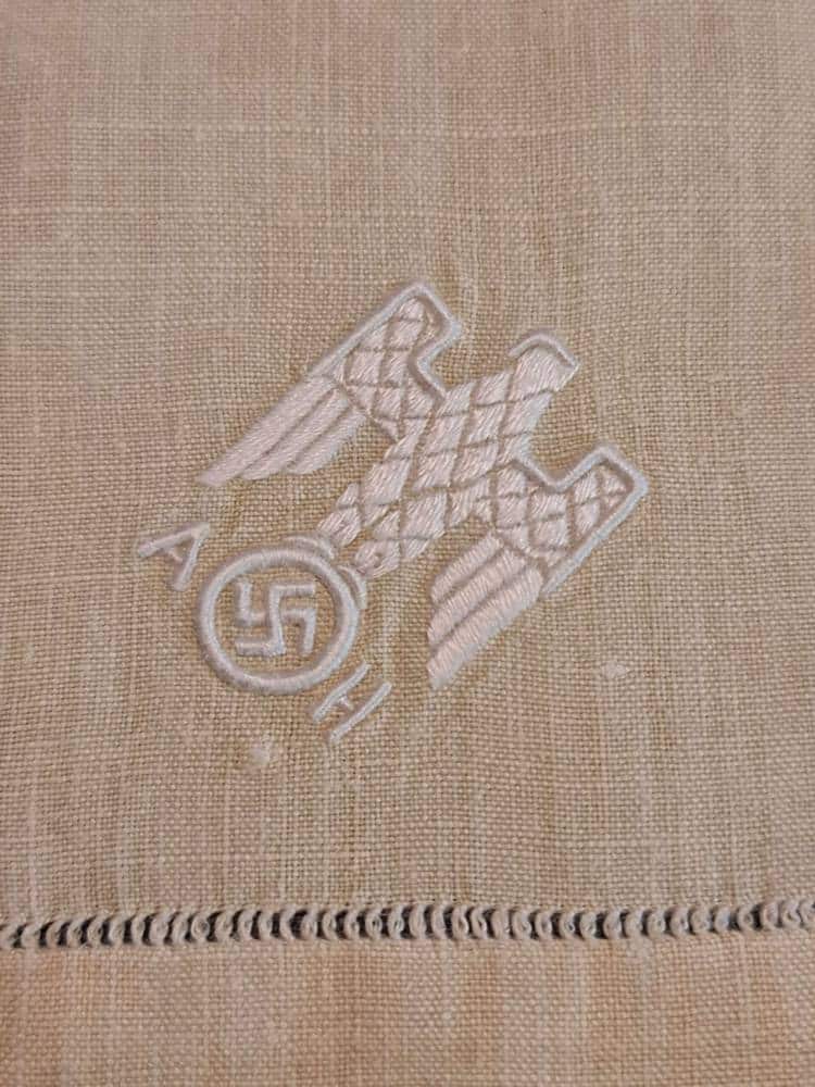 Adolf Hitler Informal Napkin from The Berghof (#2) - Image 4