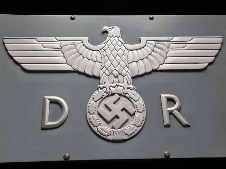 Unique, Handmade Deutsche Reichsbahn Eagle motif, Collector's Display Centrepiece - Image 3
