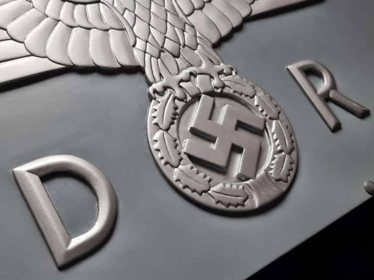 Unique, Handmade Deutsche Reichsbahn Eagle motif, Collector's Display Centrepiece - Image 9