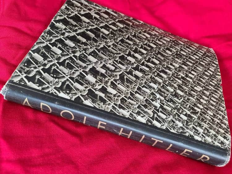 Adolf Hitler Cigarette Card Photo Book with Rare Original Dust Jacket. - Image 23