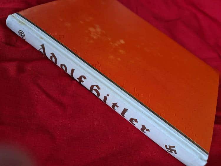 Adolf Hitler Cigarette Card Photo Book with Rare Original Dust Jacket. - Image 14