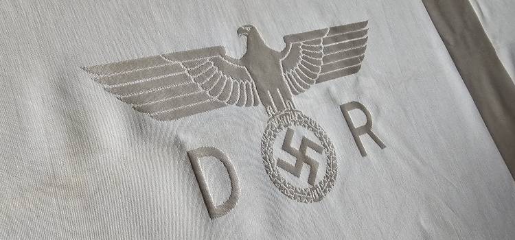 Historically Rare, Third Reich, Deutsche Reichsbahn, Formal Tablecloth, from Adolf Hitler`s 50th Birthday glass observation wagon 10 282. - Image 7