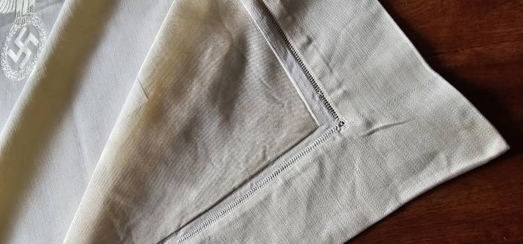 Historically Rare, Third Reich, Deutsche Reichsbahn, Formal Tablecloth, from Adolf Hitler`s 50th Birthday glass observation wagon 10 282. - Image 15