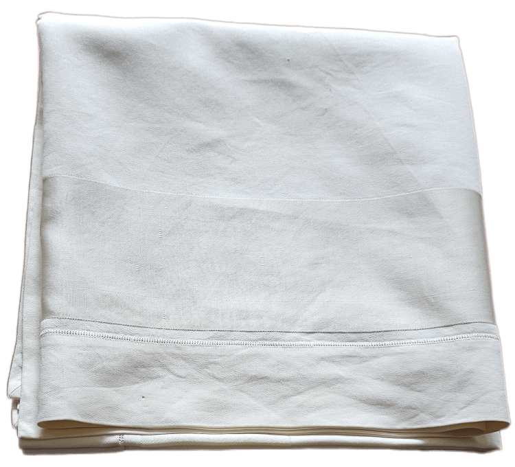 Historically Rare, Third Reich, Deutsche Reichsbahn, Formal Tablecloth, from Adolf Hitler`s 50th Birthday glass observation wagon 10 282. - Image 3