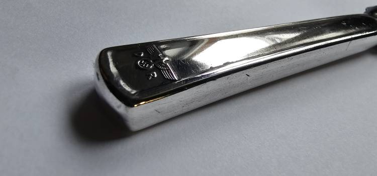 Deutsche Reichsbahn Silver Handled Butter Knife from Adolf Hitler's Security Escort Wagon 10 ‘221’ - Image 4